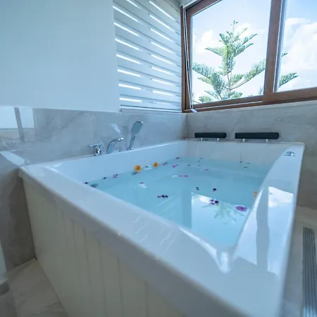 Zera By Oezuekara 3* Αλικαρνασσός